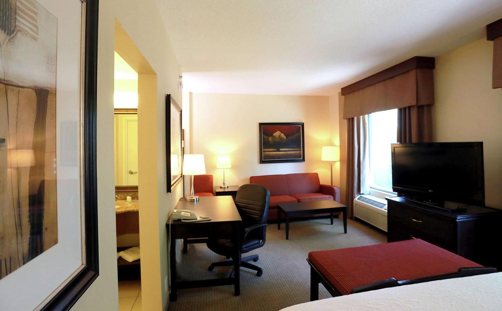 Hampton Inn & Suites Laval Exterior foto